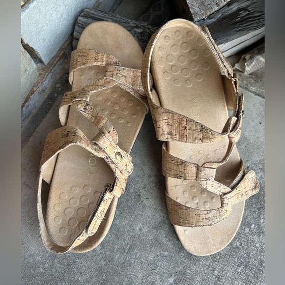 Vionic Paros orthotic cork sandals w/3 adjustable velcro straps Sz-11. M - Picture 3 of 10